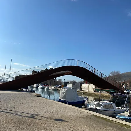 Dragazzo アパート *