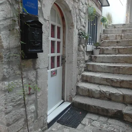 Dragazzo Trogir