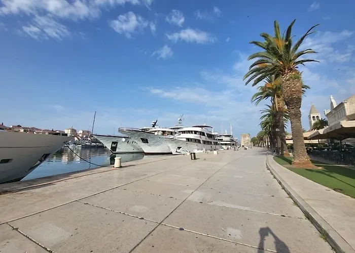 Apartman Dragazzo Trogir