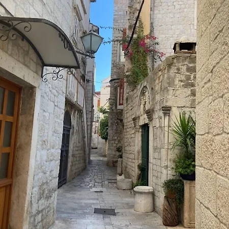 Dragazzo * Trogir